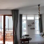 Violeta - With Sea View In 1st Line Sarafowo Burgas City