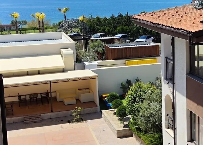 Violeta - With Sea View In 1st Line Sarafowo Appartement *