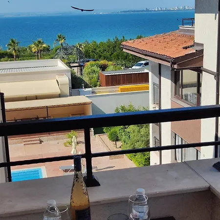 Violeta - With Sea View In 1st Line Sarafowo Apartament Burgas